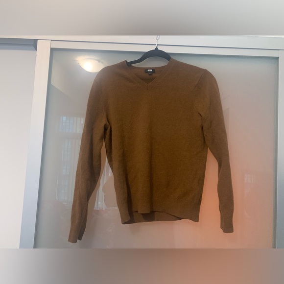 Unisex UNIQLO cashmere sweater (S) - Picture 2 of 2